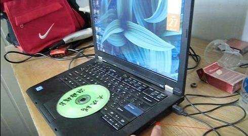 电脑怎么播放DVD光盘