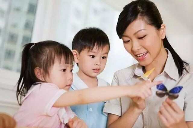 幼儿园中班实习生自我鉴定