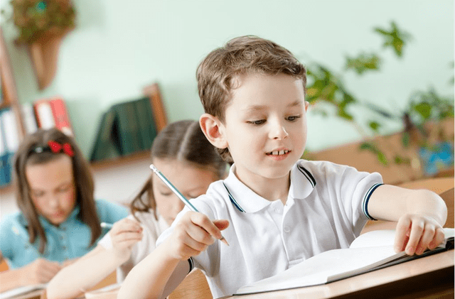 小学四年级数学期末测试卷分析