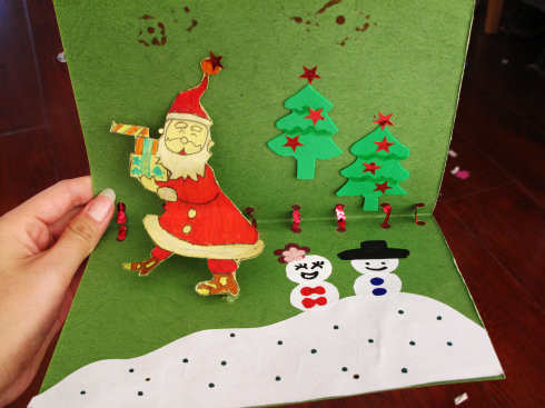 小学生简单而漂亮的圣诞节手工贺卡图片1