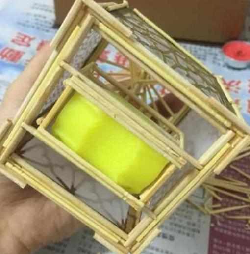 怎么制作灯笼简单方法_最简单的灯笼制作方法