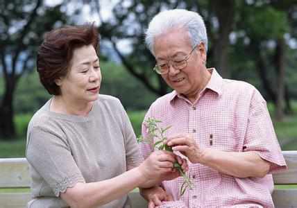 老人购买商业养老保险的诀窍