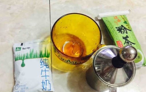 抹茶奶茶做法